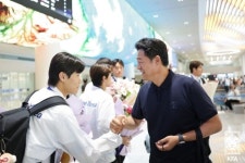 다리 저는 금메달 세레머니→군 지뢰 사고 비하 논란...최우진 SNS 통해 해명! 