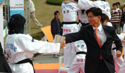 정*수(경기82배1528) | “하늘이 무너져도 솟아날 구멍이 있다”
