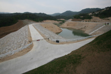 [강원]고성 오정 저수지 완공 눈앞에.....