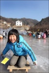 꽁보리밥 먹고 노니 추운줄도 몰라요