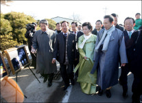 이명박 당선인 설날 고향방문 스케치