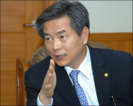 교육인프라 통한 수출 100억 달러 도전