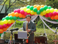 영산홍꽃과 함께 어우러진 ‘작은콘서트’