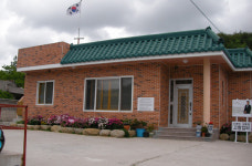 이 대통령 고향 덕실마을 관광지로 변해