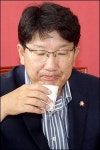 파행된 '국정원 기관보고' 다음달 5일 다시  열린다