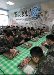 군, 급식비 인상 ‘군대리아 더 맛있어진다’