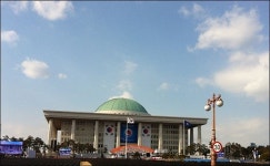 72억 들여 만든 국회 어린이집, 스마트폰 통해 실시간...