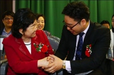 여고생, 스승의 날 맞이해 탈북 교사에게 건넨 질문은?