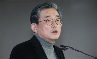 김무성 겨눈 이한구 