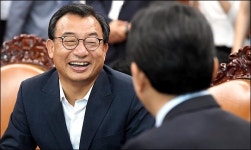 이정현 대표 감투 쓰고 첫 순천 귀향