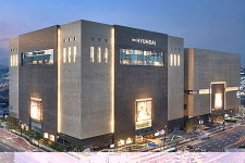 현대백화점 판교점 개점 1년, 매출 7500억 최고