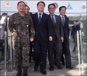 안철수, 문재인 '군 복무 단축' 공약 비판…