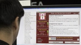 랜섬웨어 공격...아산 버스정류장 안내판까지