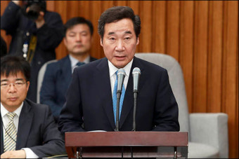 <포토> 모두발언하는 이낙연