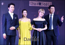[D-Stage] 격이 다르다, 심장 터질 듯한 브로드웨이 42번가