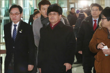 <포토> 2박3일 방남 일정 마치고 출경하는 북측 선발대