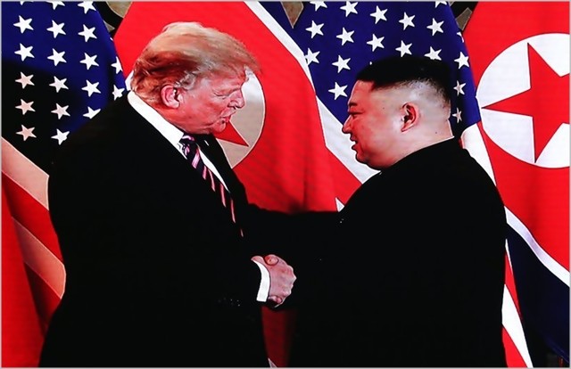 트럼프, 김정은 그리워할 것인가? 관계 강조 발언 논란 번지