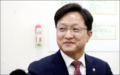 강병원 재난사고 방송에 수어통역 도입할 것 