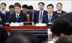 사개특위 출석한 민갑룡 경찰청장과 김오수 법무부 차관 