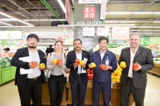 아리엘 구아코 국제협동조합연맹(ICA) 회장, 농협유통 하나로마트 방문