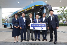 현대차, 부산시에 도심형 수소충전소 개소…수소 충전 인프라 확대