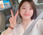 벤, 이욱 W재단 이사장과 열애 중
