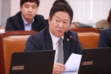 황희, 당직사병에 