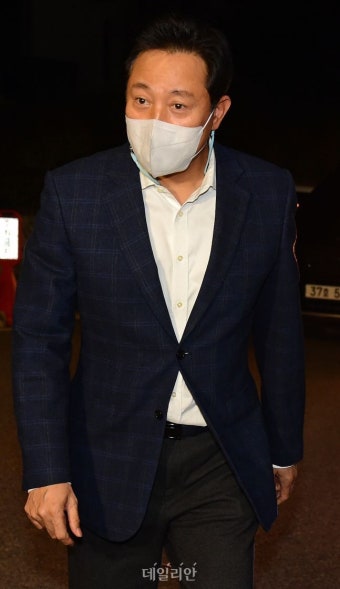 <포토> 김종인 만찬 참석하는 오세훈 전 서울시장