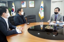천안 향토기업 ‘SL네트웍스’, 지역 내 학대아동 위한 후원금 전달식