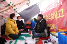 <포토> 이스타항공 노성장 찾은 강은미 정의당 비대위원장