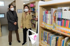  노원어린이도서관 둘러보는 나경원
