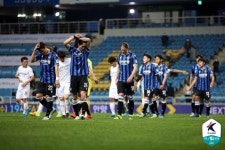 ‘헛심공방’ 인천·수원, 1930명 관중 아쉬움만 가득