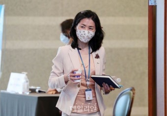 '김기표 논란'에 김외숙 인사수석 책임론까지…당혹스러운 청와대