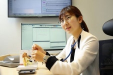 소음 속 듣기가 어렵다면? 방향성 기능 갖춘 보청기가 도움돼