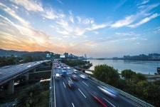 올림픽대로서 접촉사고 처리하던 20대男, 다른 차에 치여 숨져