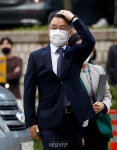 화천대유 김만배 영장심사 출석 ‘혐의 모두 부인’