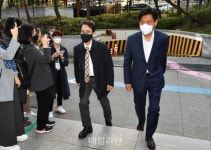 국회 과방위, KT의 유·무선 인터넷 장애 관련 KT혜화타워 방문