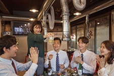 신입사원 환영회에 안 오겠다는 신입 때문에 난리 났습니다