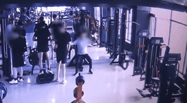 헬스장 운동기구 갑자기 내려 사고 났는데 모른 척 그냥 갔습니다