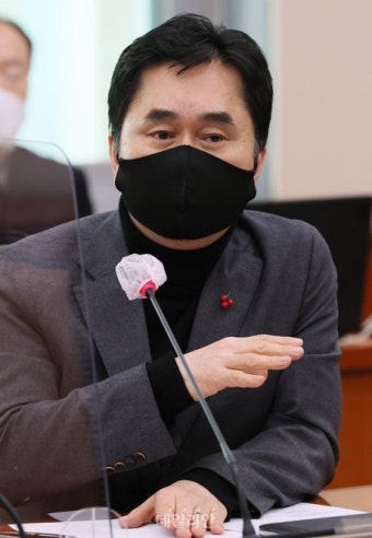 與김종민, '86 용퇴론' 첫 공개 발언…이재명 