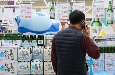 “명분은 있는데”…주류업계, 소주 가격 인상 놓고 고민하는 이유