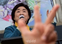 고려대학교 앞 안암역에서 지지 호소하는 심상정 후보