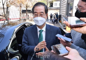 한덕수 국무총리와 국무위원들, 국회 내란혐의 국정조사 특별위에 출석하여 선서