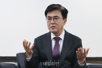 [인터뷰] 김태흠 