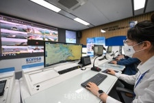 내항사거리VMS | [해씨태그②] 365일 24시간 여객선관리…연안안전 '끝판왕'이 나타났다