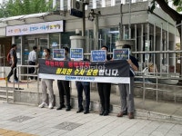 “이러다 죽는다”…대우조선 협력사 대표, 하청노조 파업에 눈물의 삭발식