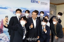 부산항만공사, 신입 직원 대상 ‘CEO와의 대화’