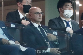 경기 지켜보는 토트넘 홋스퍼 다니엘 레비 회장