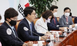권성동 KBS·MBC, 민주노총 산하 언론노조가 좌지우지