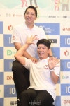 부코페 관객들 웃길 쇼그맨, 관객 향해 인사